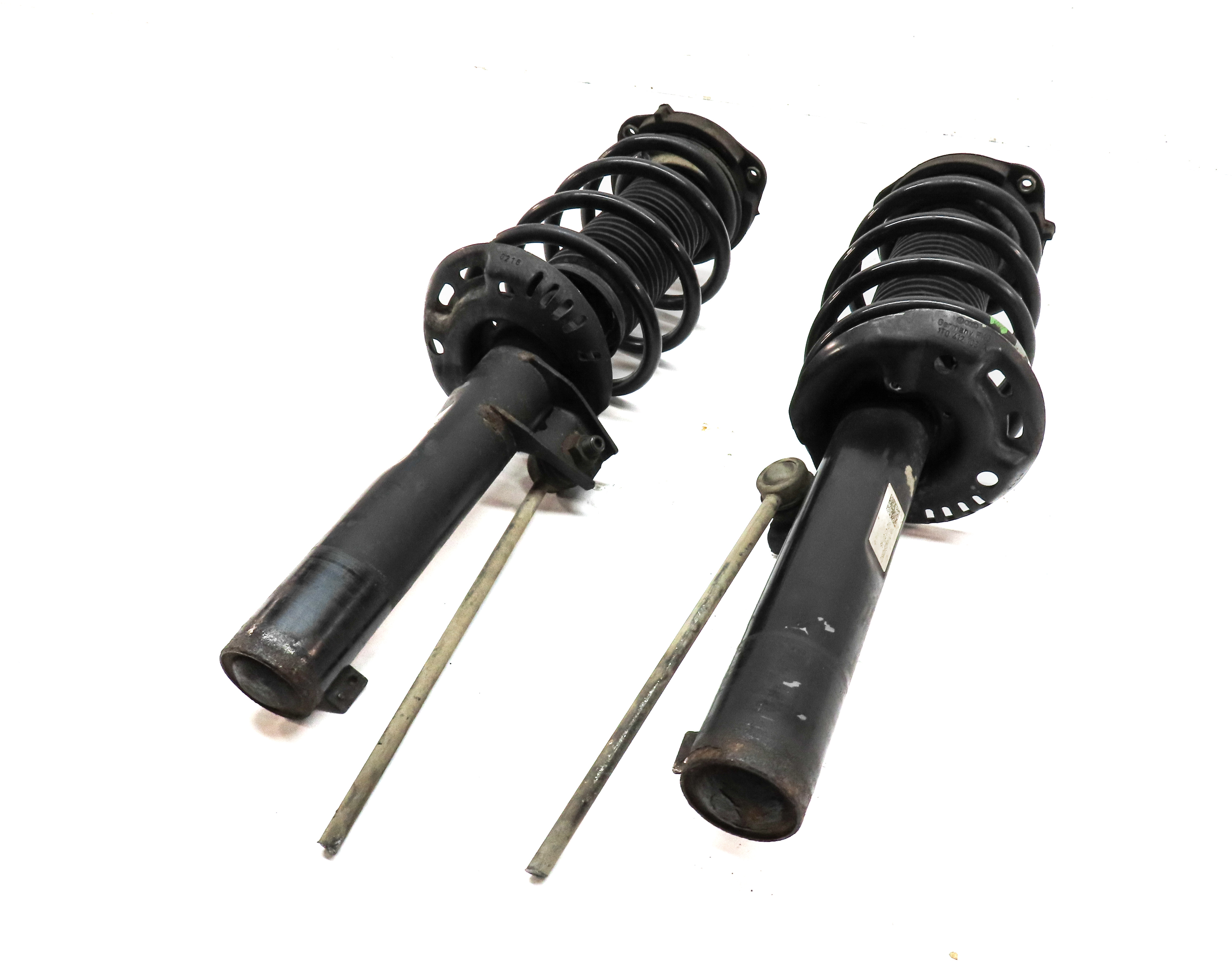 2015-2018 AUDI Q3 (8U) FRONT LEFT & RIGHT STANDARD SUSPENSION SHOCK STRUT SET 2 — exact item pictured